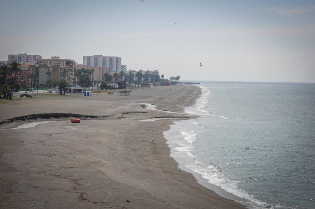 Inéditas estampas en este Sábado Santo en el litoral granadino