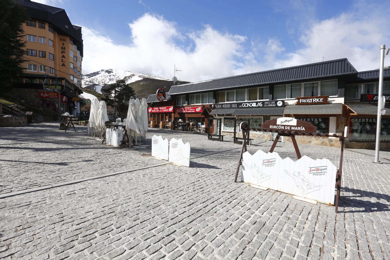 El aspecto de la zona dista mucho de ser el habitual. Sin embargo, ha recibido varios visitantes inesperados durante el estado de alarma