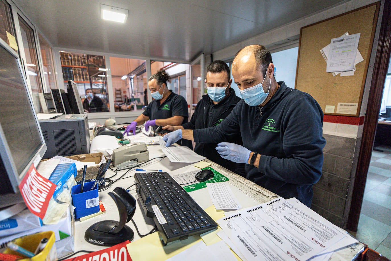 La Brigada Logística es una unidad del Ejército de Tierra que, en base a las seis agrupaciones con que cuenta, está apoyando, en la Operación Balmis