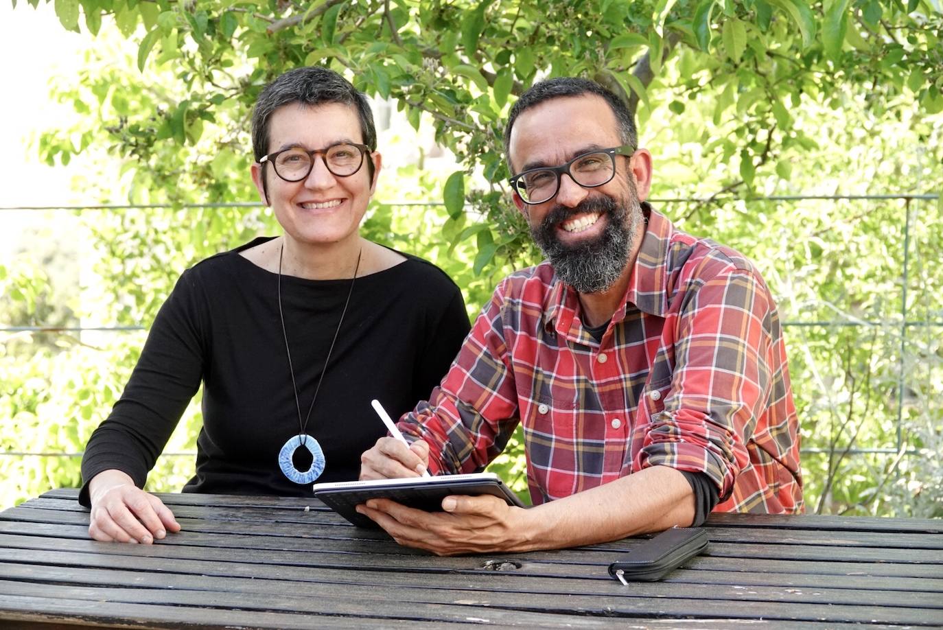 Lola Moral y Sergio García, en su casa de Cumbres Verdes. 