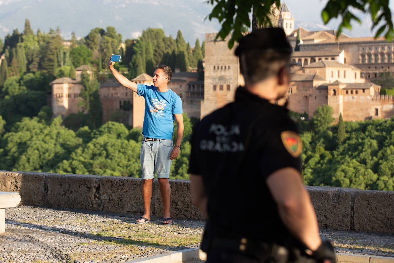 Fotos: El Albaicín, tras las ocho de la tarde