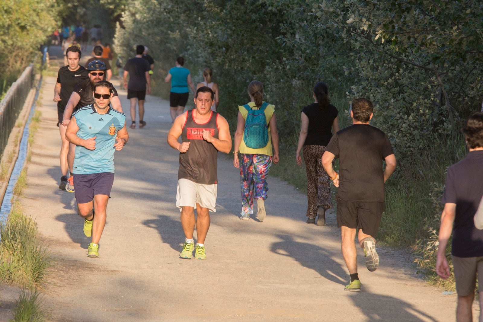 Las calles van notando cada vez más afluencia con las salidas permitidas dentro de la desescalada