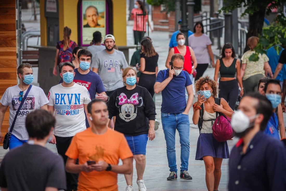 Las calles van notando cada vez más afluencia con las salidas permitidas dentro de la desescalada