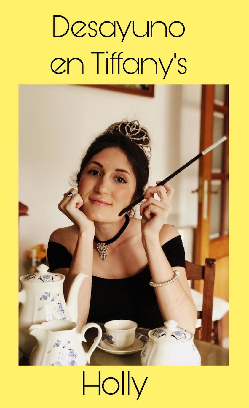 Holly de Desayuno en Tiffany. 