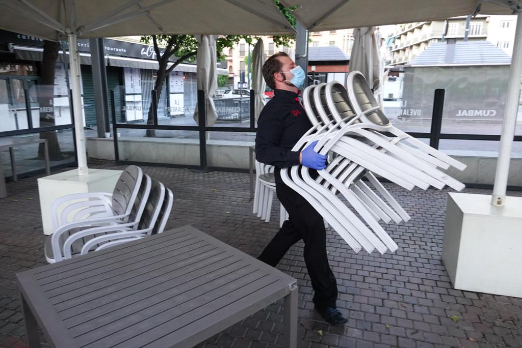 Fotos: Así se vive en Granada el primer día en la Fase 1