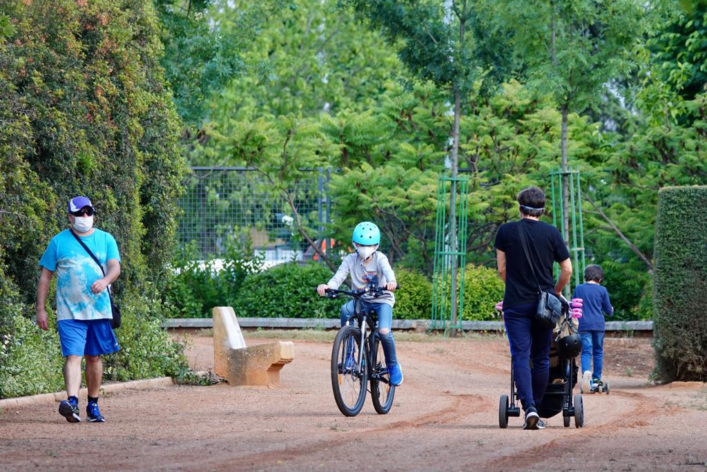 Fotos: Los granadinos disfrutan de los parques