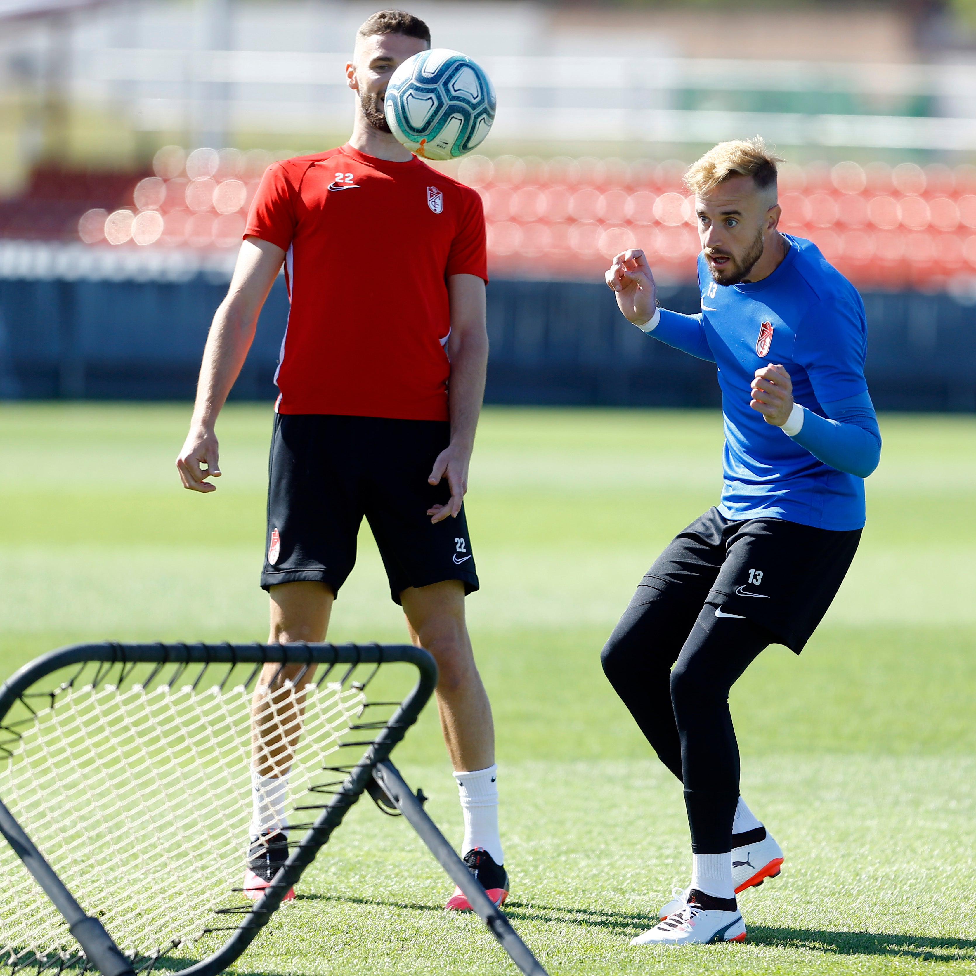 Fotos: Así ha sido el entrenamiento del Granada este martes