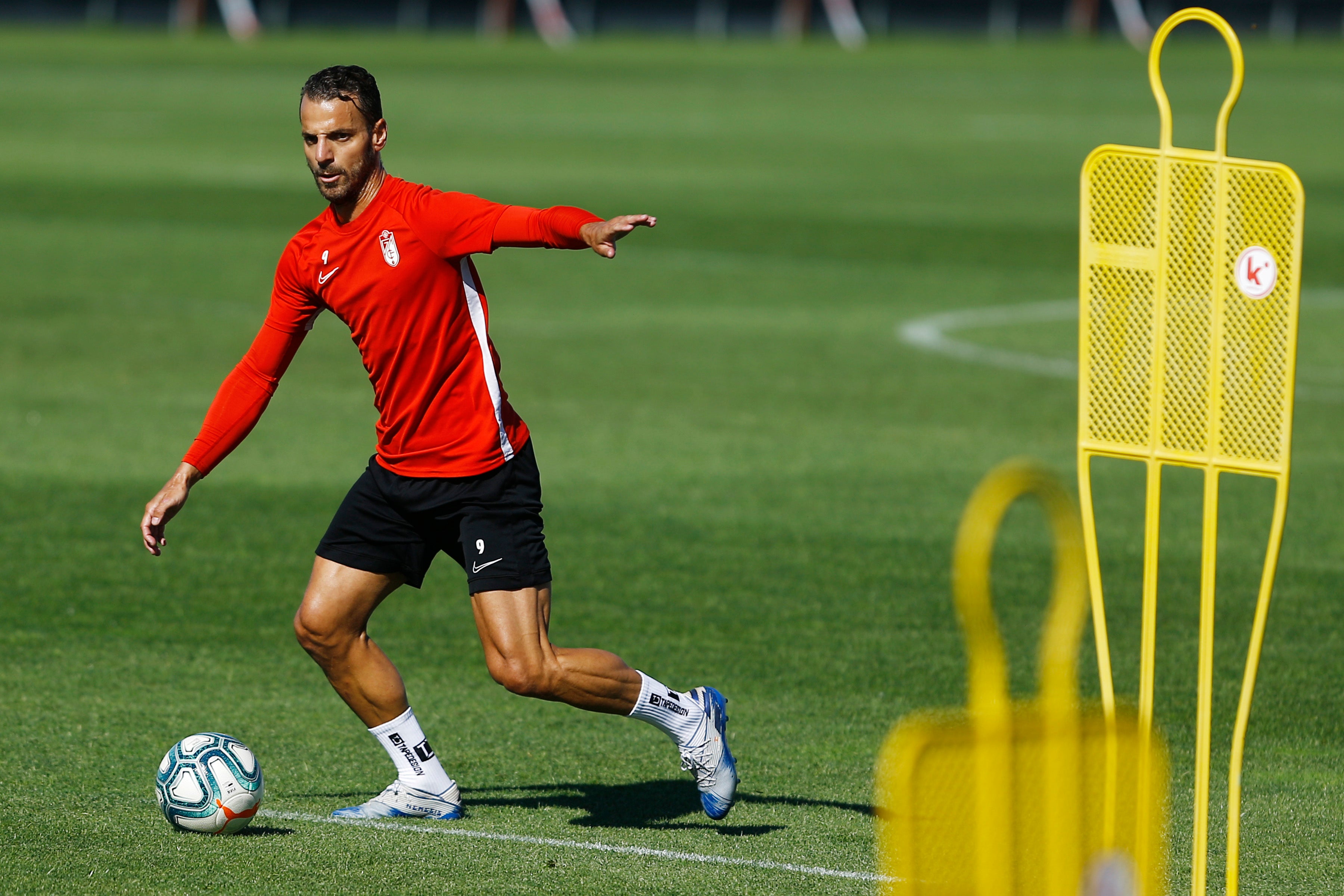 Fotos: Así ha sido el entrenamiento del Granada este martes