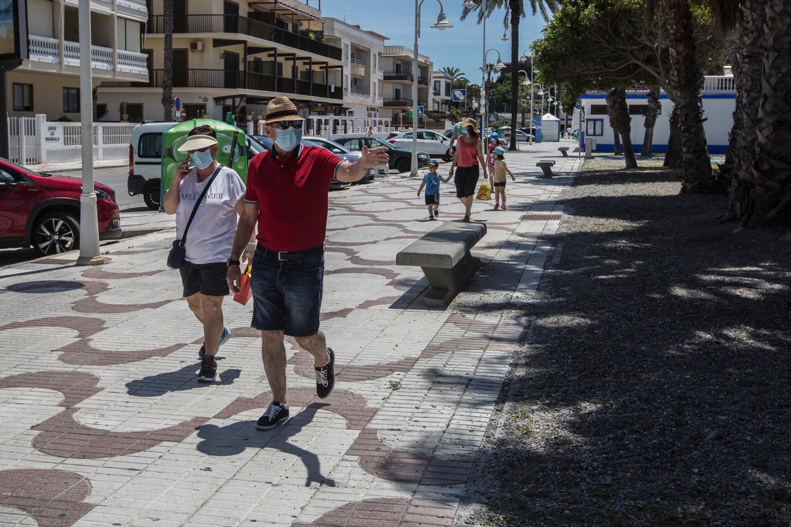 Muchos granadinos han decidido volver a sus segundas residencias aprovechando el buen tiempo