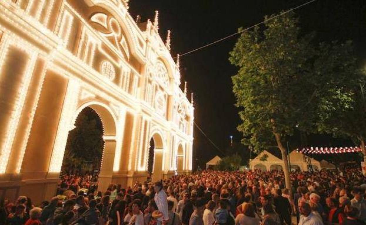 Todas las ciudades y pueblos de Andalucía que han cambiado sus festivos por el coronavirus