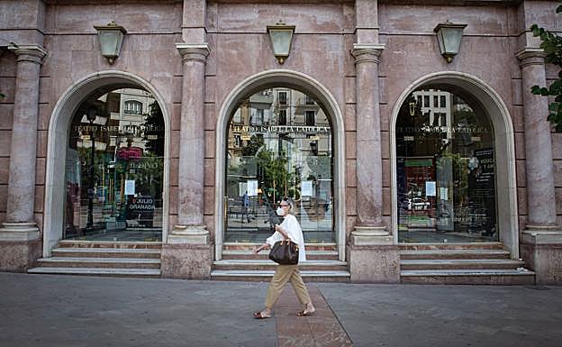 El teatro Isabel la Católica permanecerá cerrado hasta nueva orden.