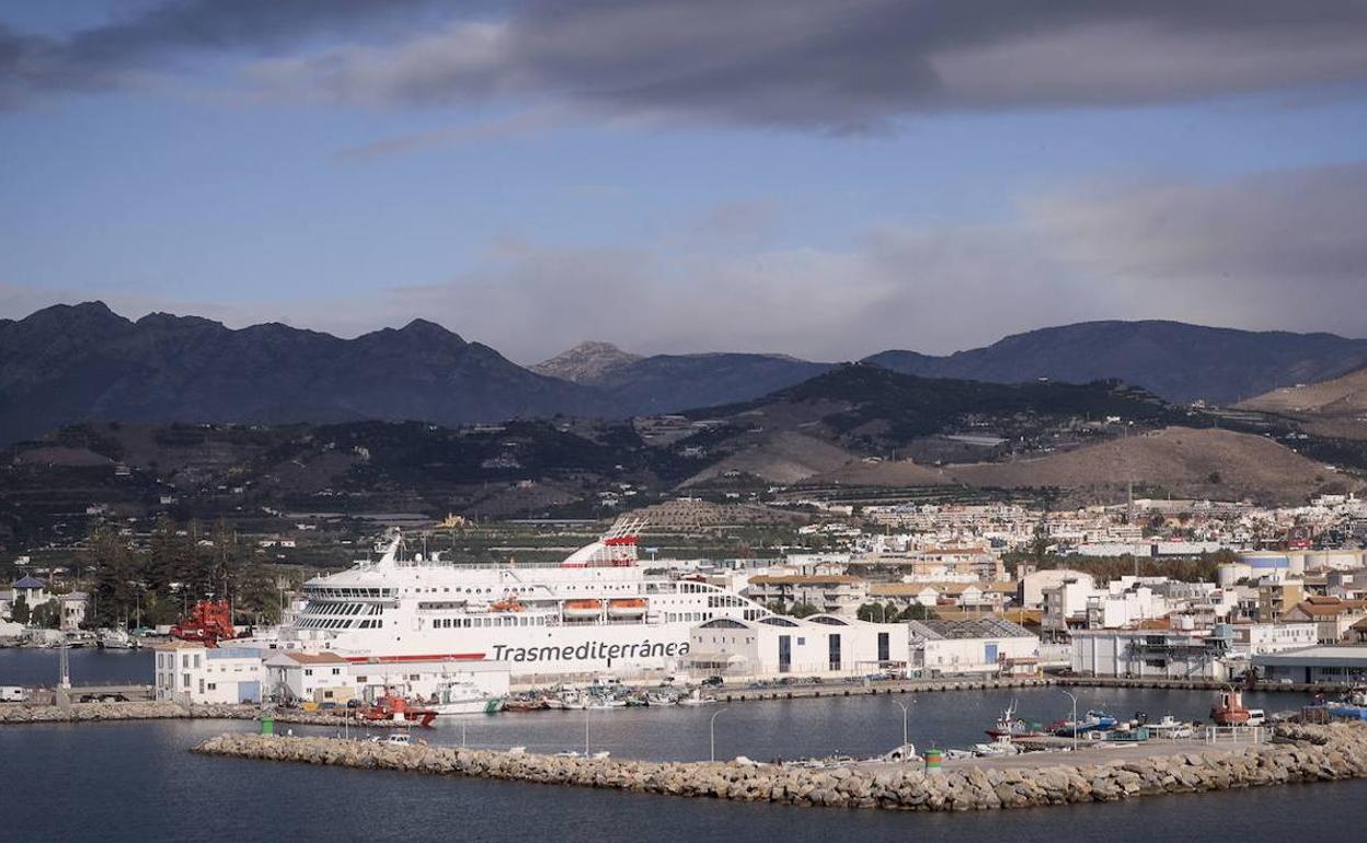 El puerto de Motril tendrá servicio médico de cara a la restitución del tráfico internacional