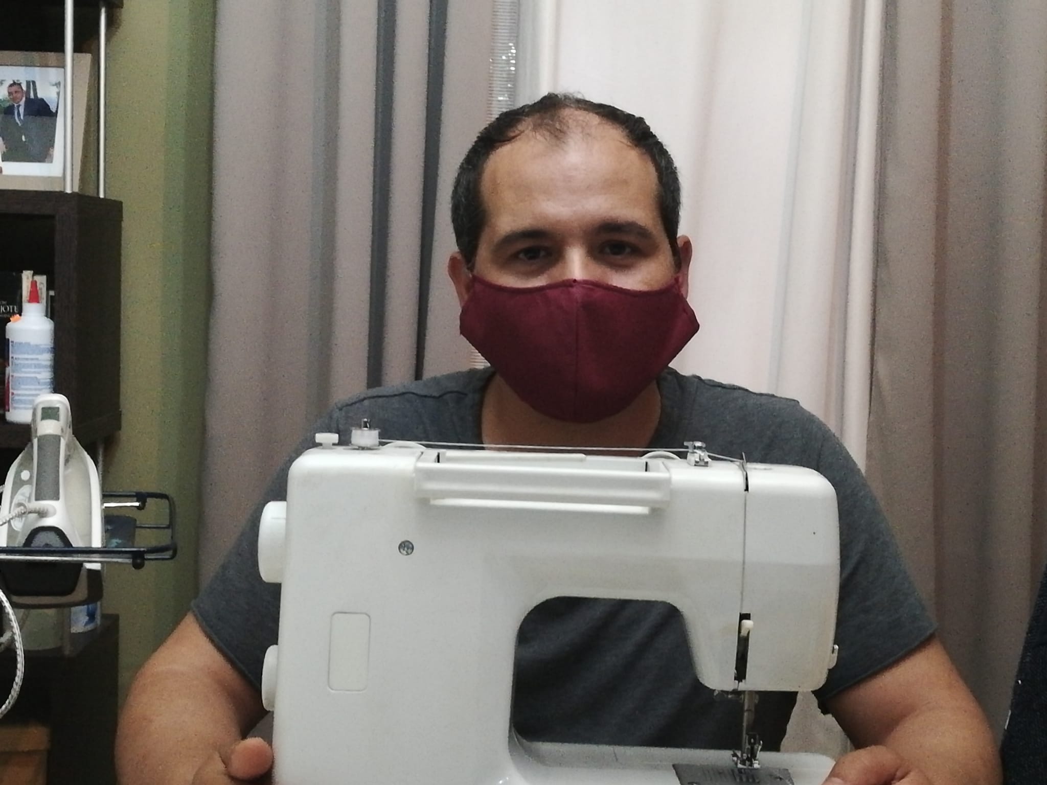 Cientos de mujeres de la provincia han aportado su granito para ayudar en la crisis sanitaria