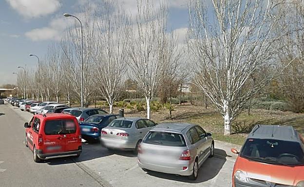 Una barbacoa en Granada con 50 personas bebiendo alcohol en la calle acaba con 39 denunciados