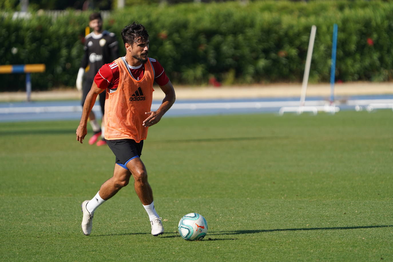 Fotos: El Almería prosigue sus entrenamientos