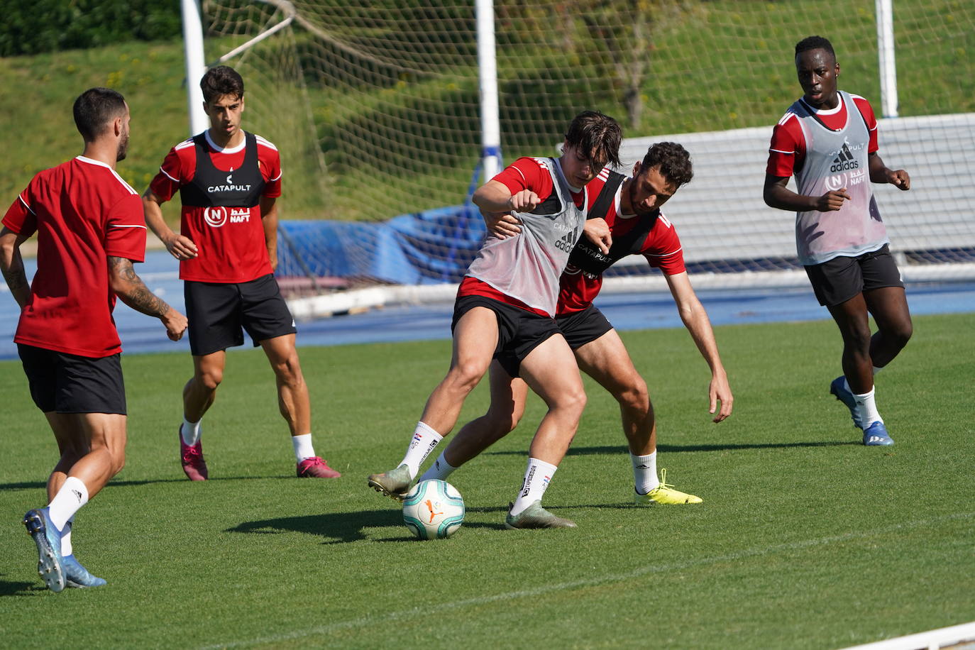 Fotos: El Almería prosigue sus entrenamientos