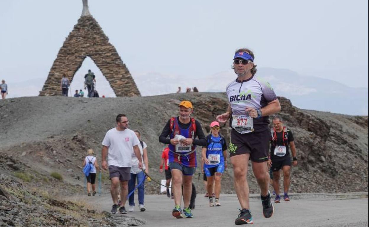 Varios corredores en una edición anterior de la prueba. 