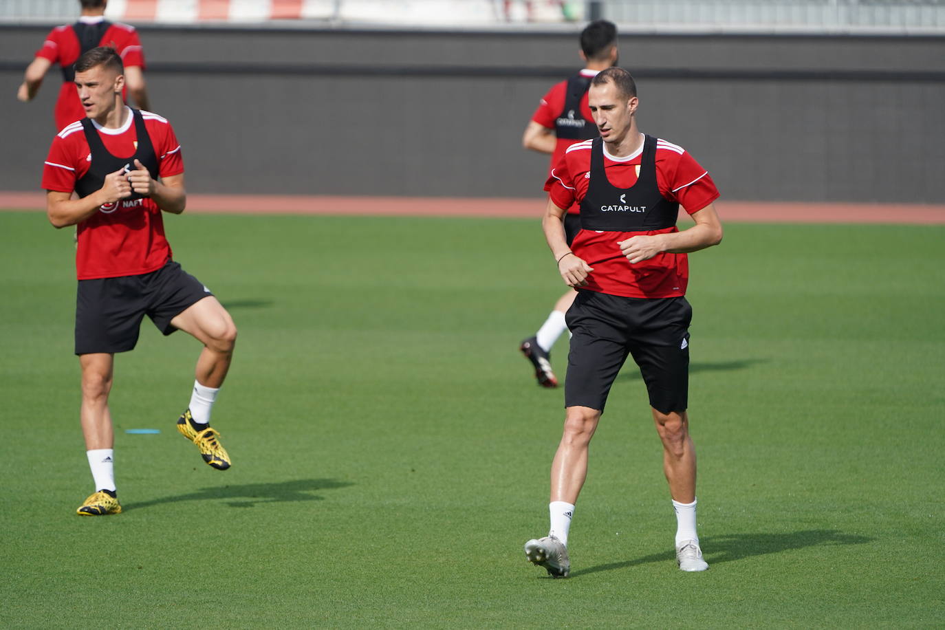 Petrovic se muestra sorprendido por el hecho de que el Huesca tenga seis días de descanso entre partido y partido. 
