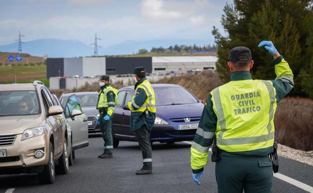 Desescalada | El Gobierno permitirá la movilidad entre provincias andaluzas si lo pide la Junta