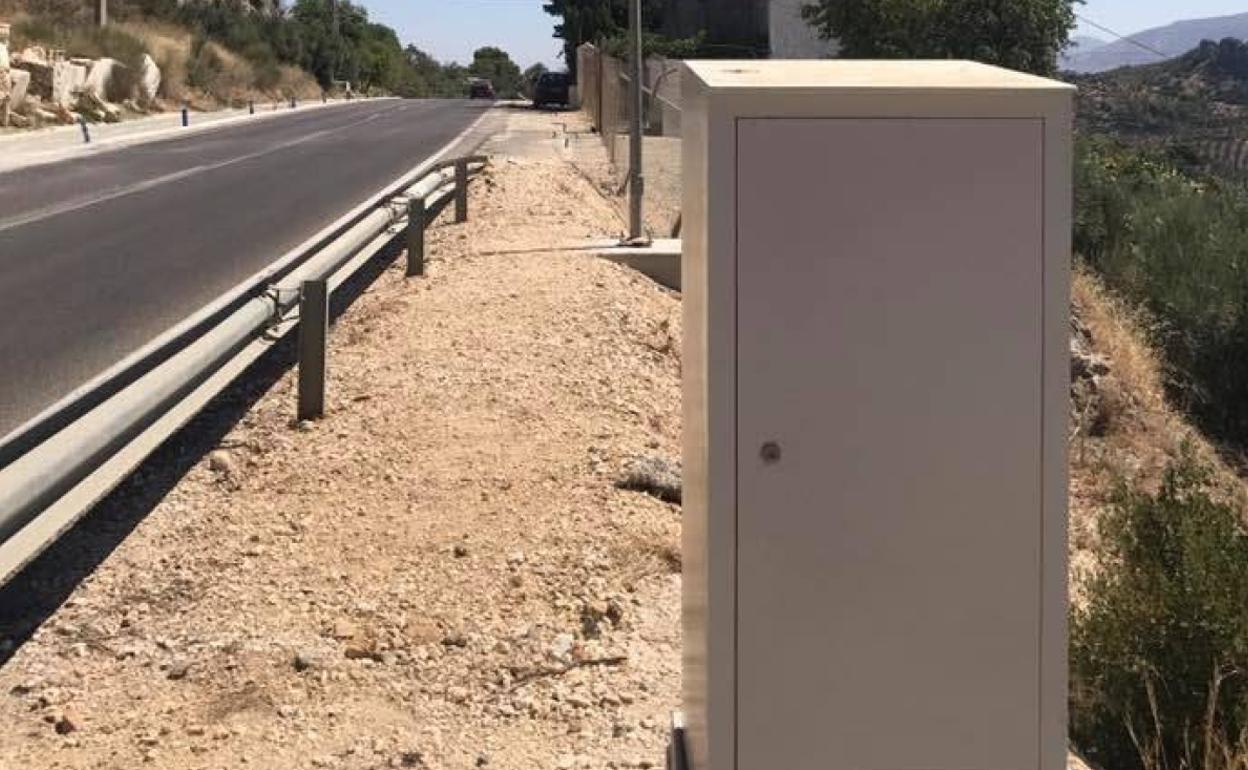 La severa multa que la DGT prepara si usas Whatsapp al volante