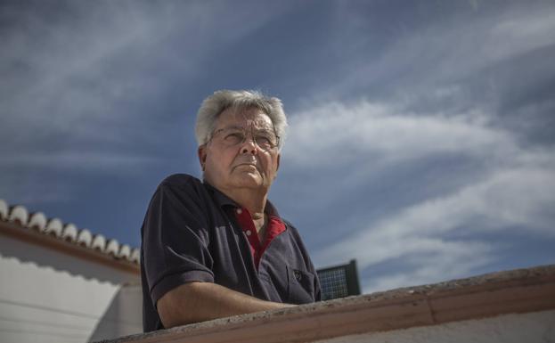 «Granada no tiene vida pública, son familias. El sentimiento de comunidad está roto»