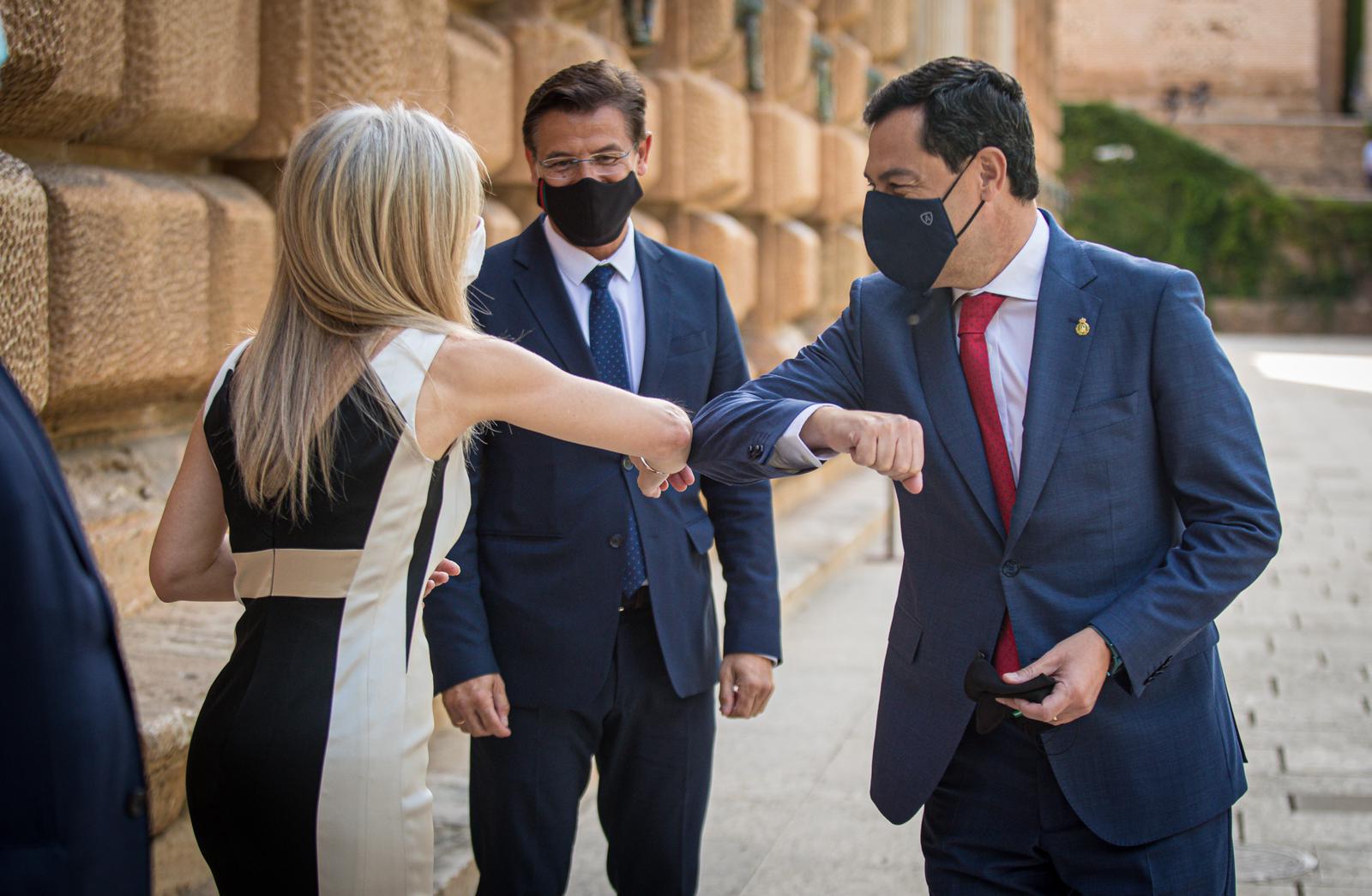 El Ejecutivo andaluz estrena la nueva normalidad en el monumento nazarí