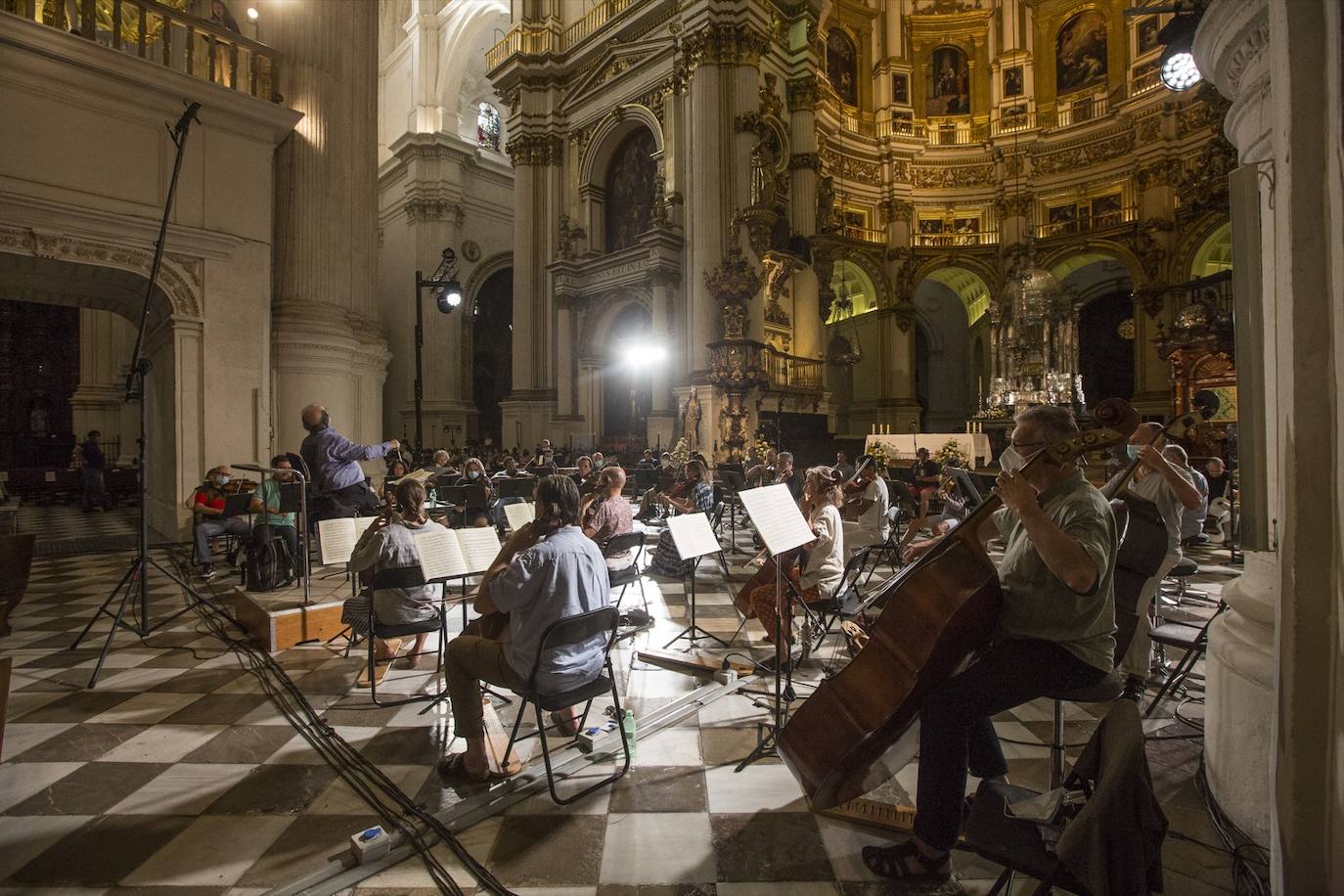 Fotos: Un &#039;Réquiem&#039; esperanzado abre hoy el Festival de Música y Danza de Granada