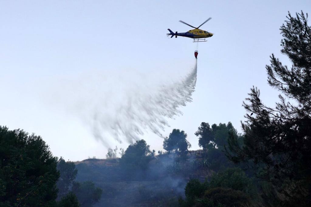 La evolución del fuego, según fuentes del Infoca, es favorable
