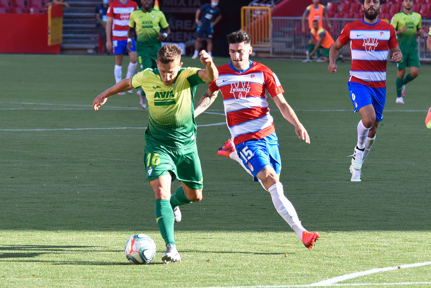 Los de Diego Martínez alcanzarían su primer gran objetivo a falta de seis jornadas