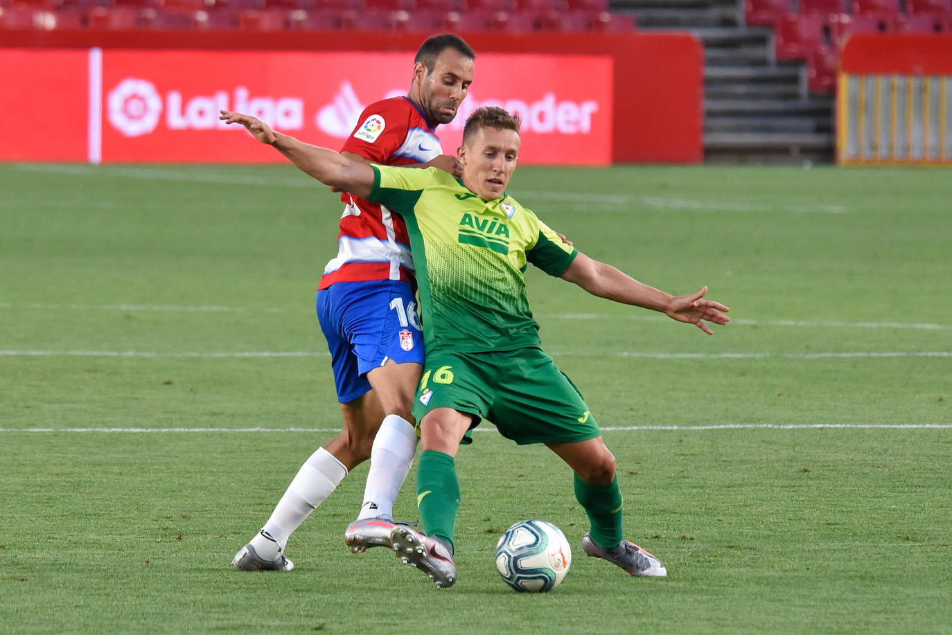 Los de Diego Martínez alcanzarían su primer gran objetivo a falta de seis jornadas