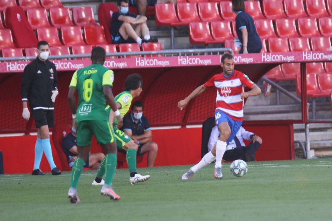 Los de Diego Martínez alcanzarían su primer gran objetivo a falta de seis jornadas