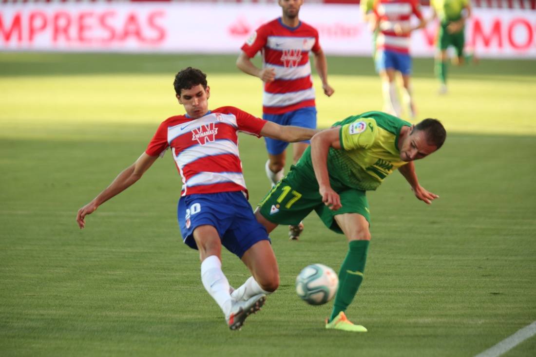 Los de Diego Martínez alcanzarían su primer gran objetivo a falta de seis jornadas