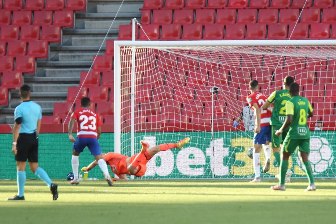 Los de Diego Martínez alcanzarían su primer gran objetivo a falta de seis jornadas