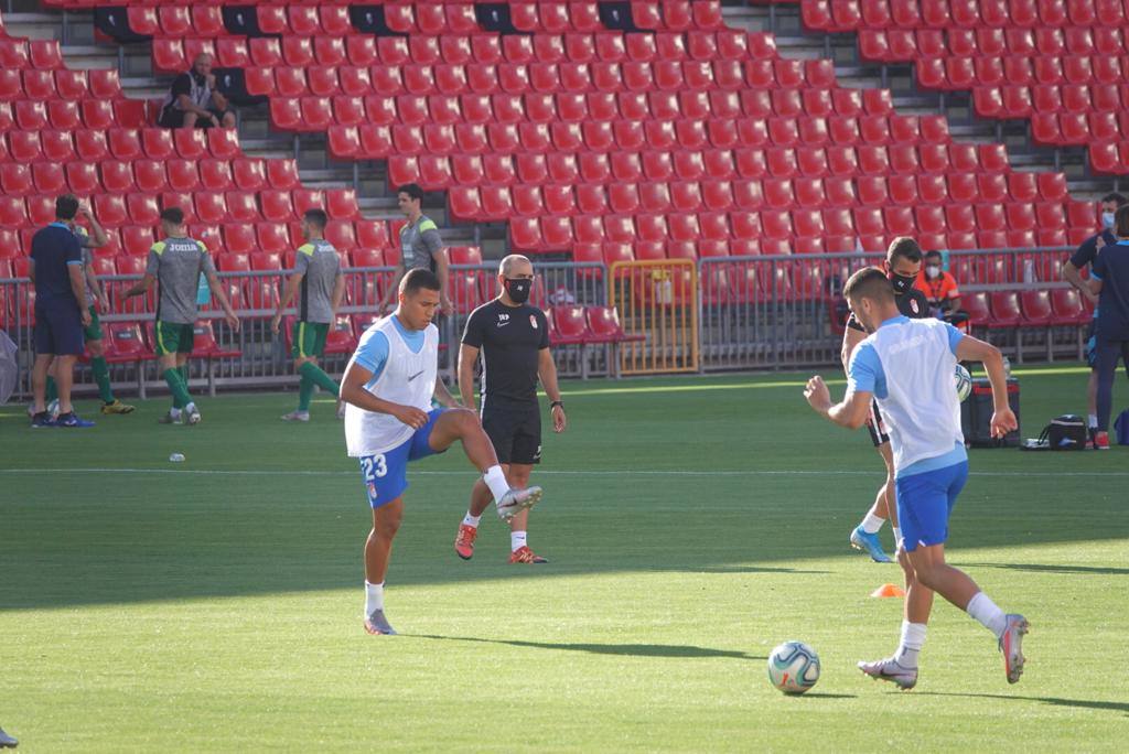 Los de Diego Martínez alcanzarían su primer gran objetivo a falta de seis jornadas