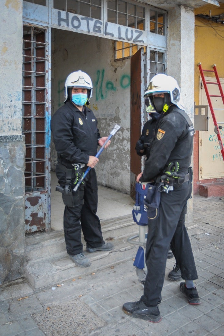 Policía Nacional ha registrado 36 viviendas y ha encontrado centenares de plantas de marihuana
