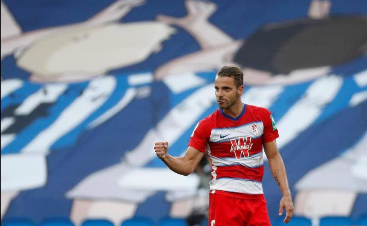 Soldado celebra su gol ante la Real Sociedad. 