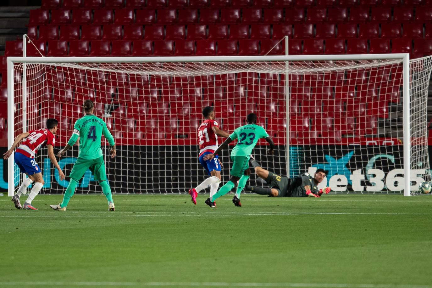El conjunto rojiblanco ha recibido este lunes a los de Zidane 
