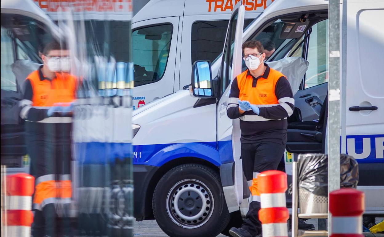 Coronavirus | Granada suma un nuevo ingresado en planta y tiene un solo paciente en UCI