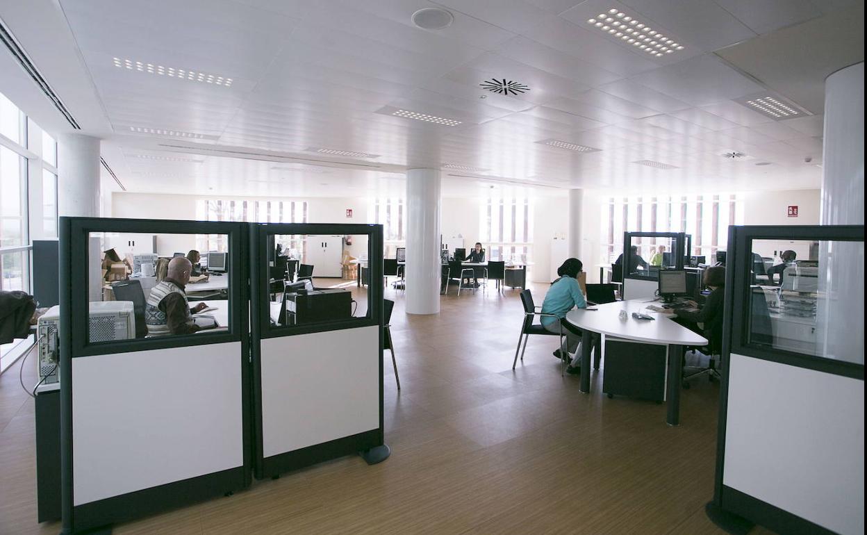 Imagen de archivo de la oficina del INSS en Motril.