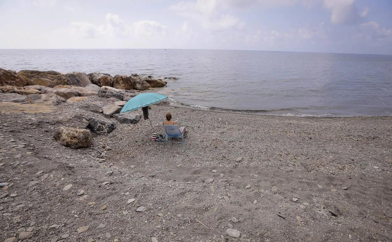 Sorvilán reclama a Costas más espigones para poder tener playa