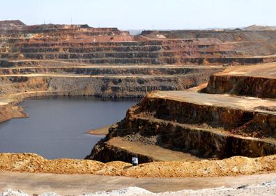 Imagen secundaria 1 - Entre riberas de aguas de cobre y sangre