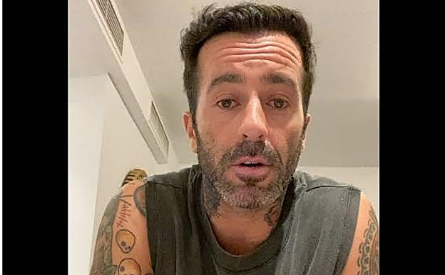 Fali Sotomayor, DJ de Les Castizos, ha pedido disculpas por su acción.