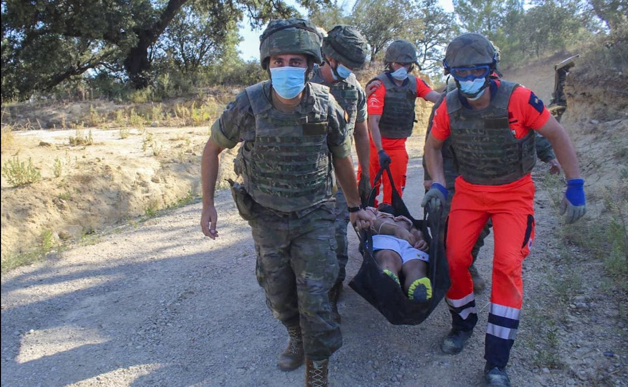 Los legionarios amplían sus conocimientos policiales y sanitarios