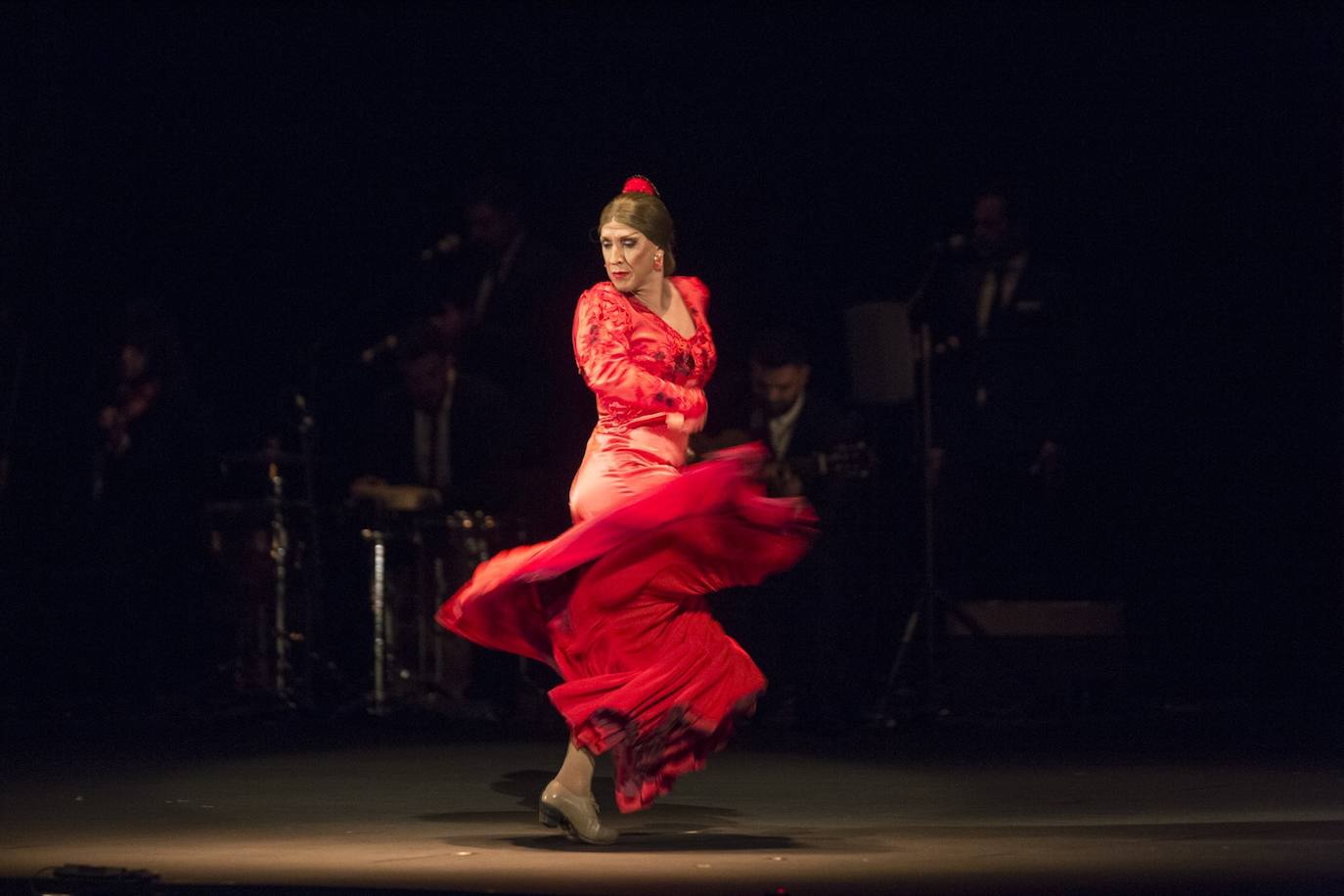 El bailaor Manuel Liñán presenta su obra '¡Viva!' en el teatro del Generalife