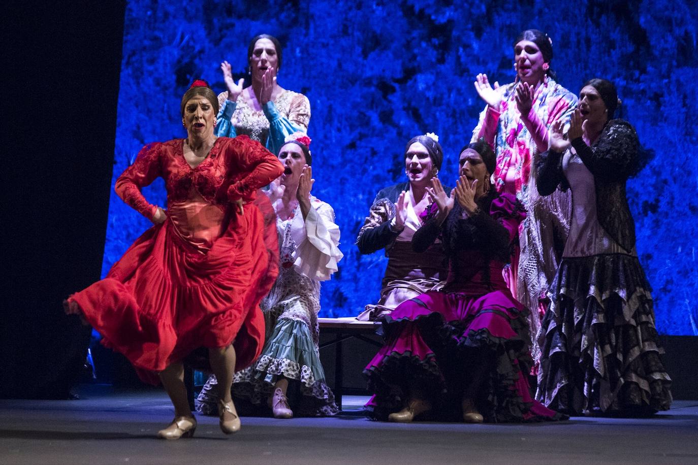 El bailaor Manuel Liñán presenta su obra '¡Viva!' en el teatro del Generalife