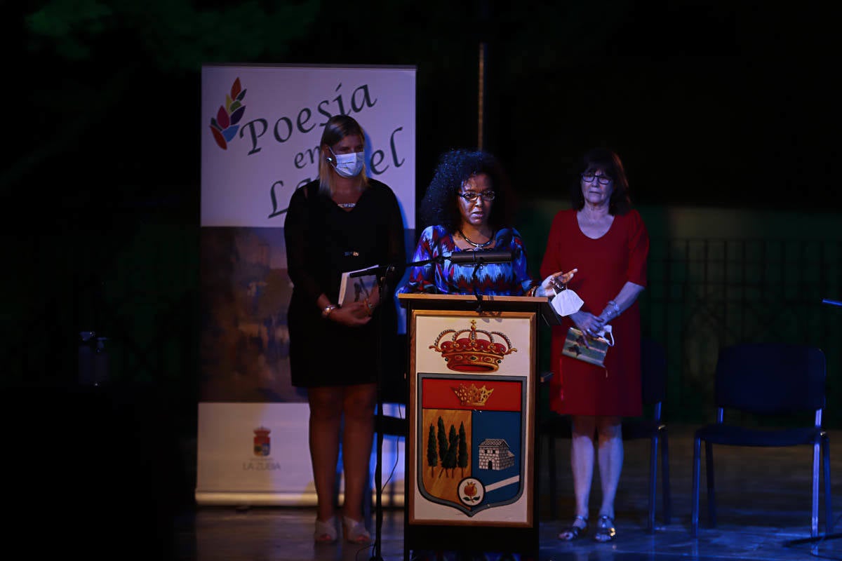 Estrella se presentó en La Zubia para ensalzar las toneladas de poesía que le descubrió su padre