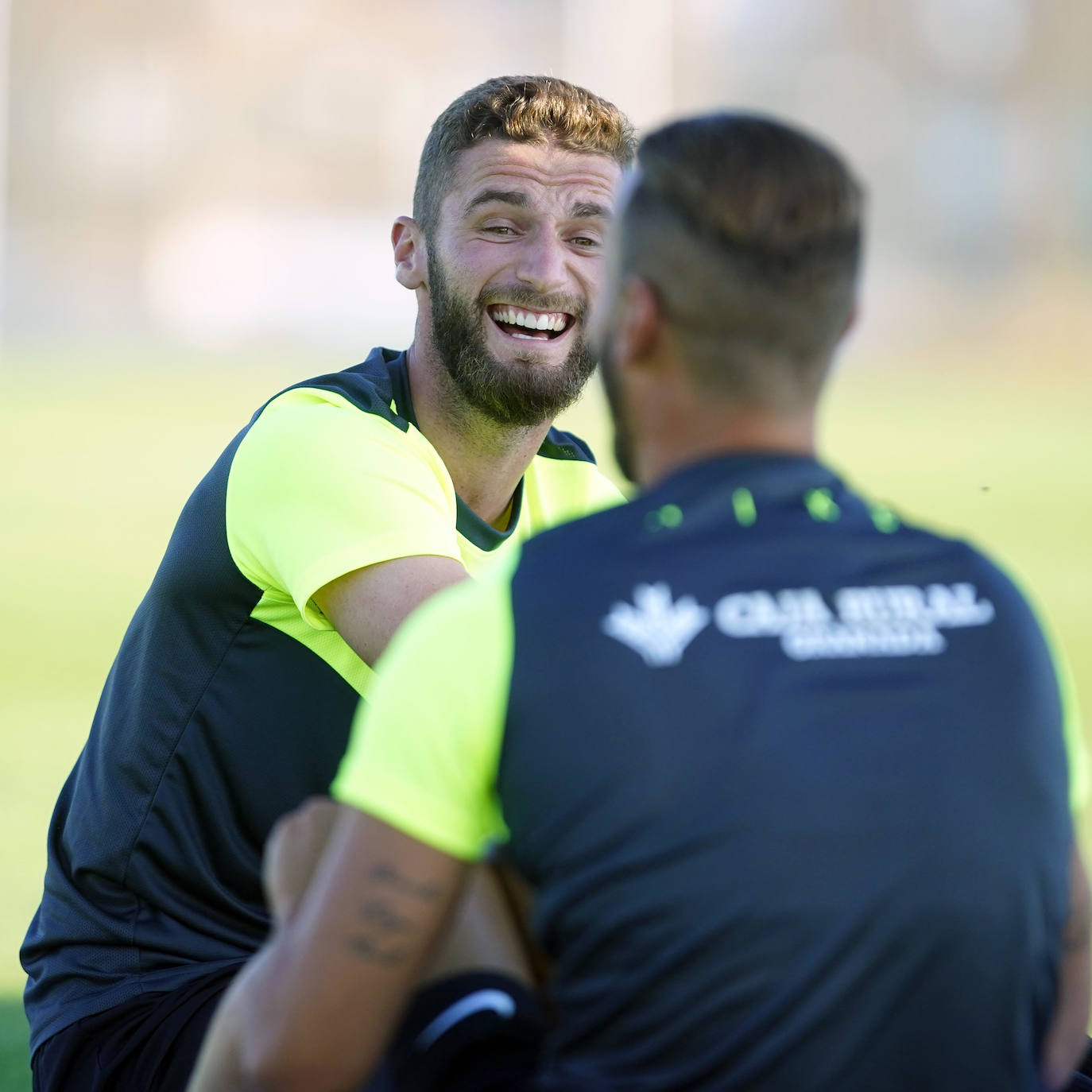 Fotos: El EuroGranada da sus primeros pasos sobre el césped de la Ciudad Deportiva