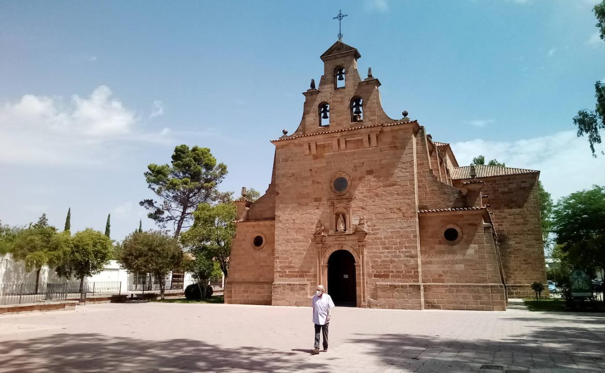 El atrio del Santuario de Linarejos albergará mañana el concierto. 