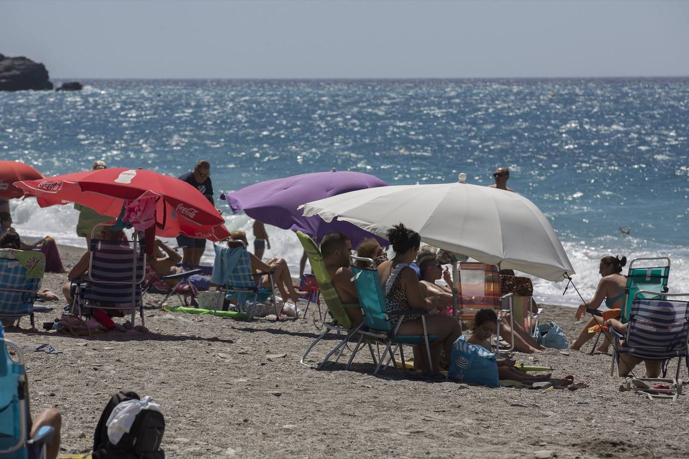 Ambiente en las playas de la Costa Tropical este domingo