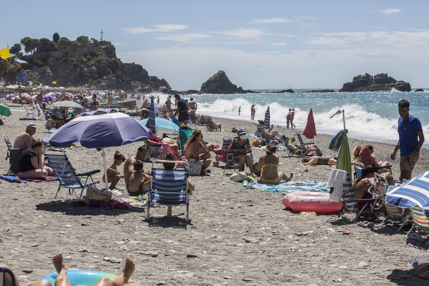 Ambiente en las playas de la Costa Tropical este domingo